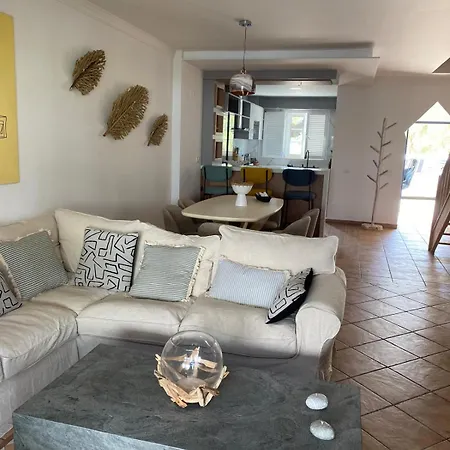 Casa Bambu, Paraiso Na Terra بيت للعطل